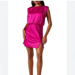 ASTR Strong  Shoulder Satin Mini  Dress